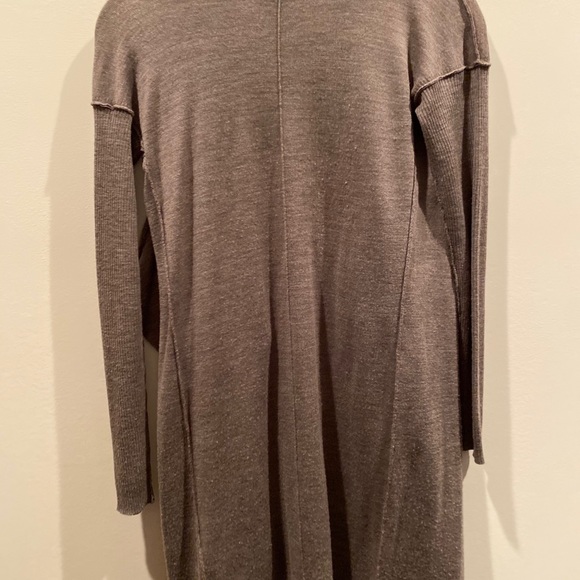 Tahari Sweater - Picture 3 of 3